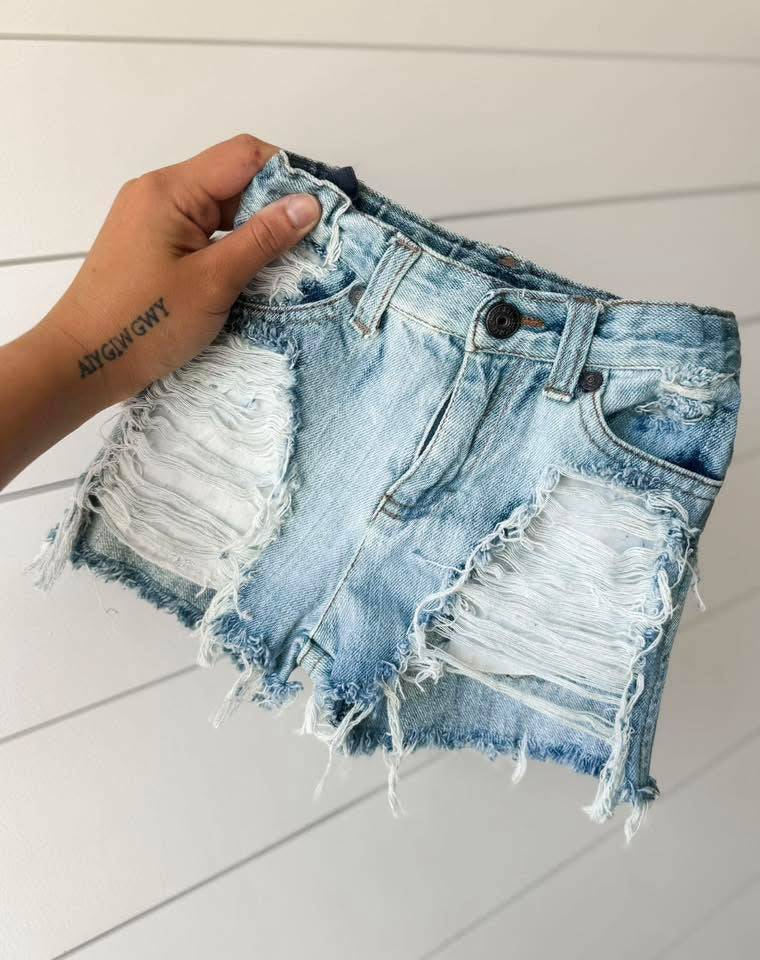 3T Vintage Girls Light Wash Shorts